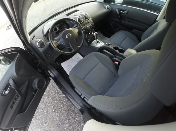 Hyundai Custin